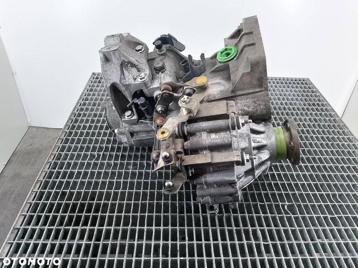 SKRZYNIA BIEGÓW MANUALNA SKODA OCTAVIA I DUW 1.4 16V - 5