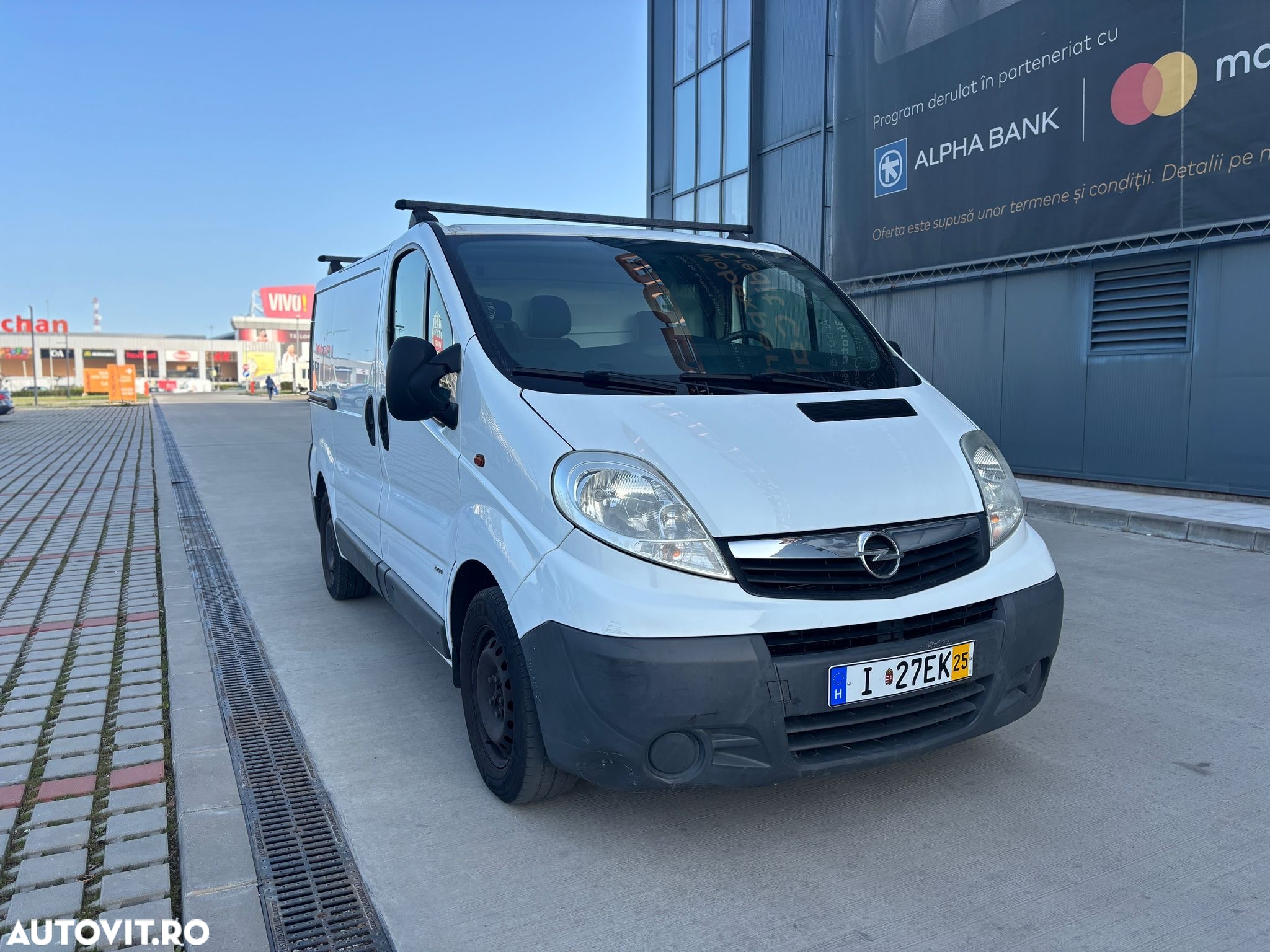 Opel Vivaro - 2