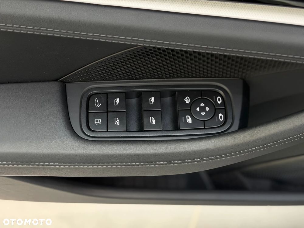 Porsche Panamera - 19