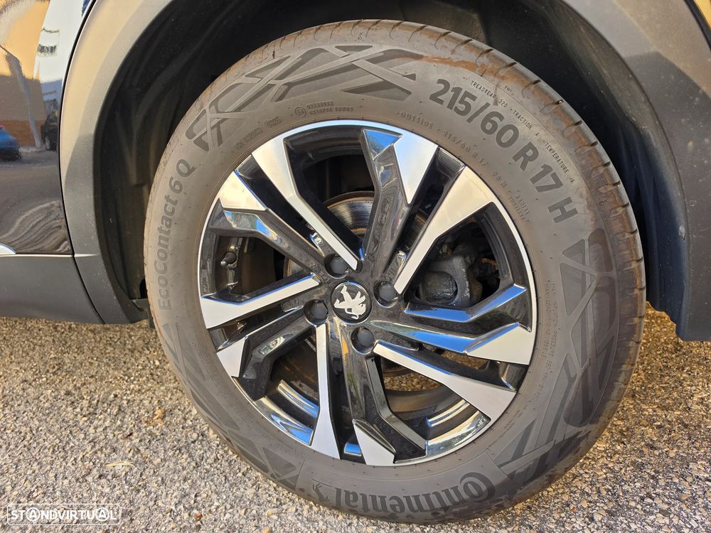 Peugeot e-2008 Allure Pack - 5