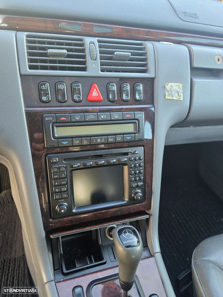 Mercedes-Benz E 320 CDi Avantgarde - 10