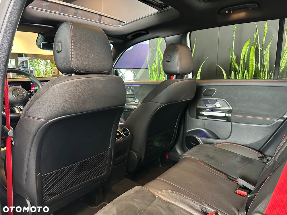 Mercedes-Benz GLB AMG 35 4-Matic - 12
