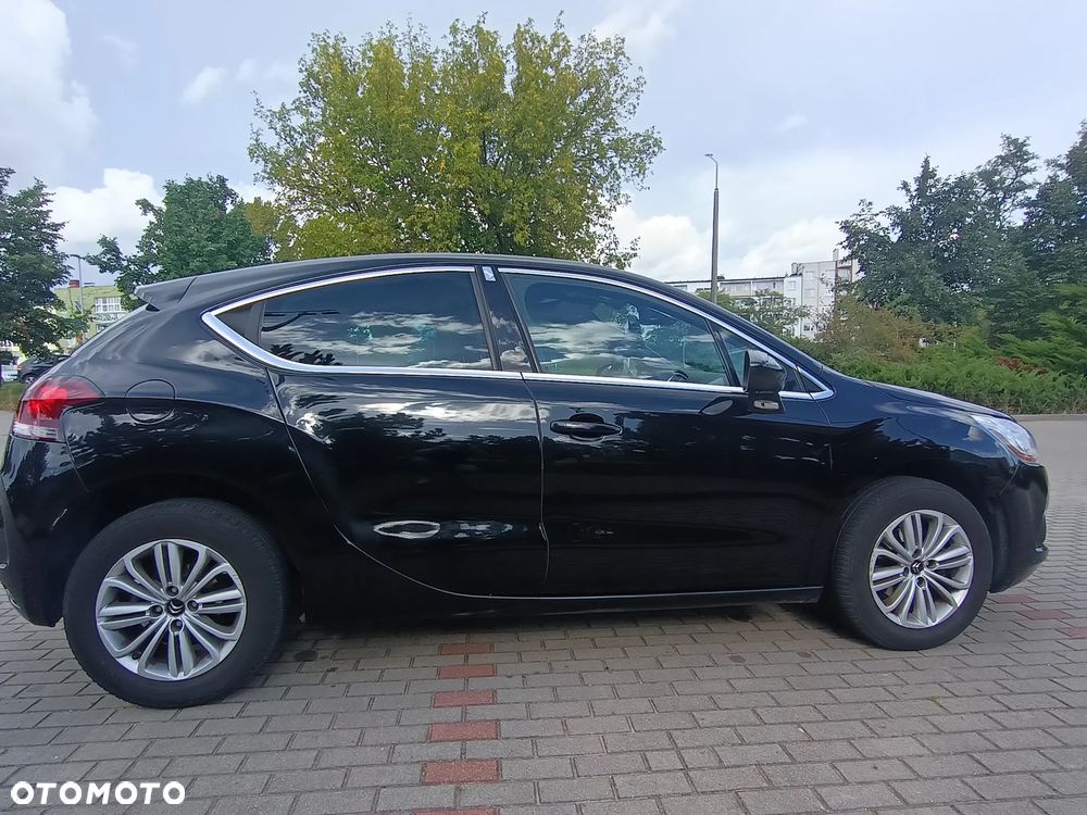 Citroën DS4 1.6 HDi SoChic - 5