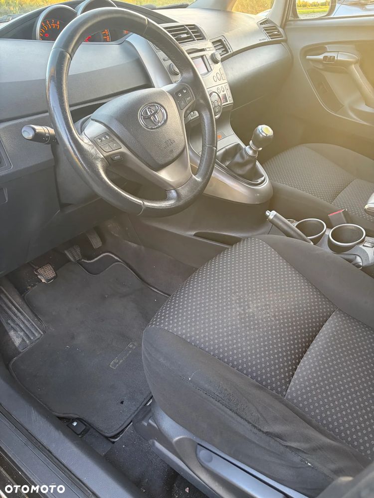 Toyota Verso 1.8 Sol plus 7os - 17