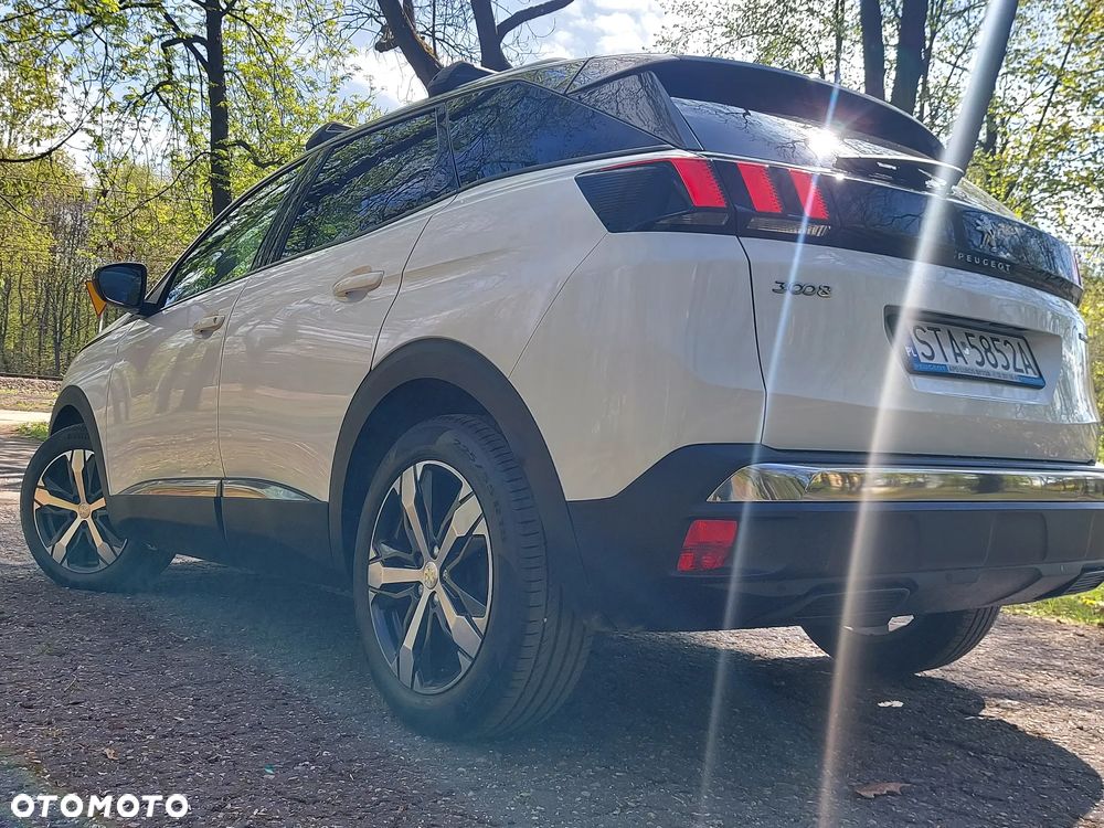 Peugeot 3008 1.2 PureTech Allure S&S - 8