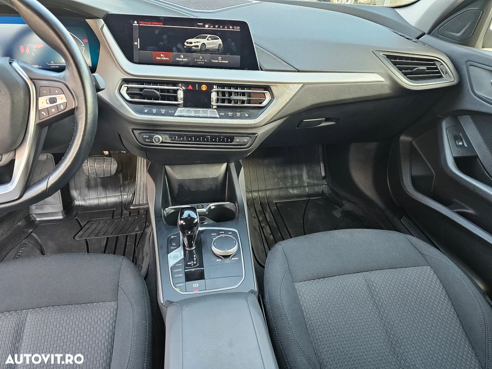 BMW Seria 1 120i AT - 9