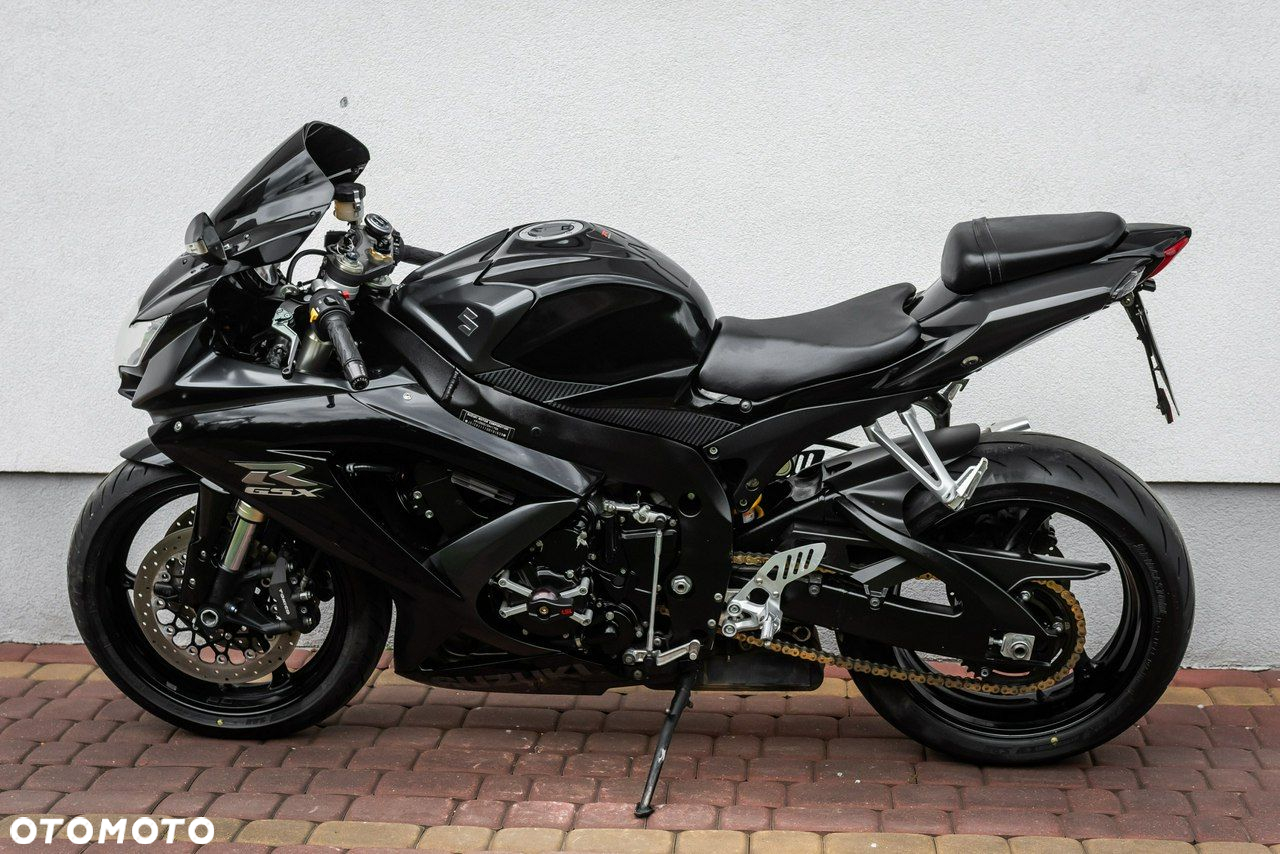 Suzuki GSX-R - 6