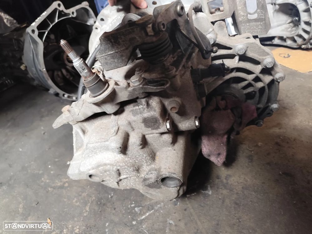 Renault Scenic II CAIXA VELOCIDADES REF: NDO 002 - CV112 - 9