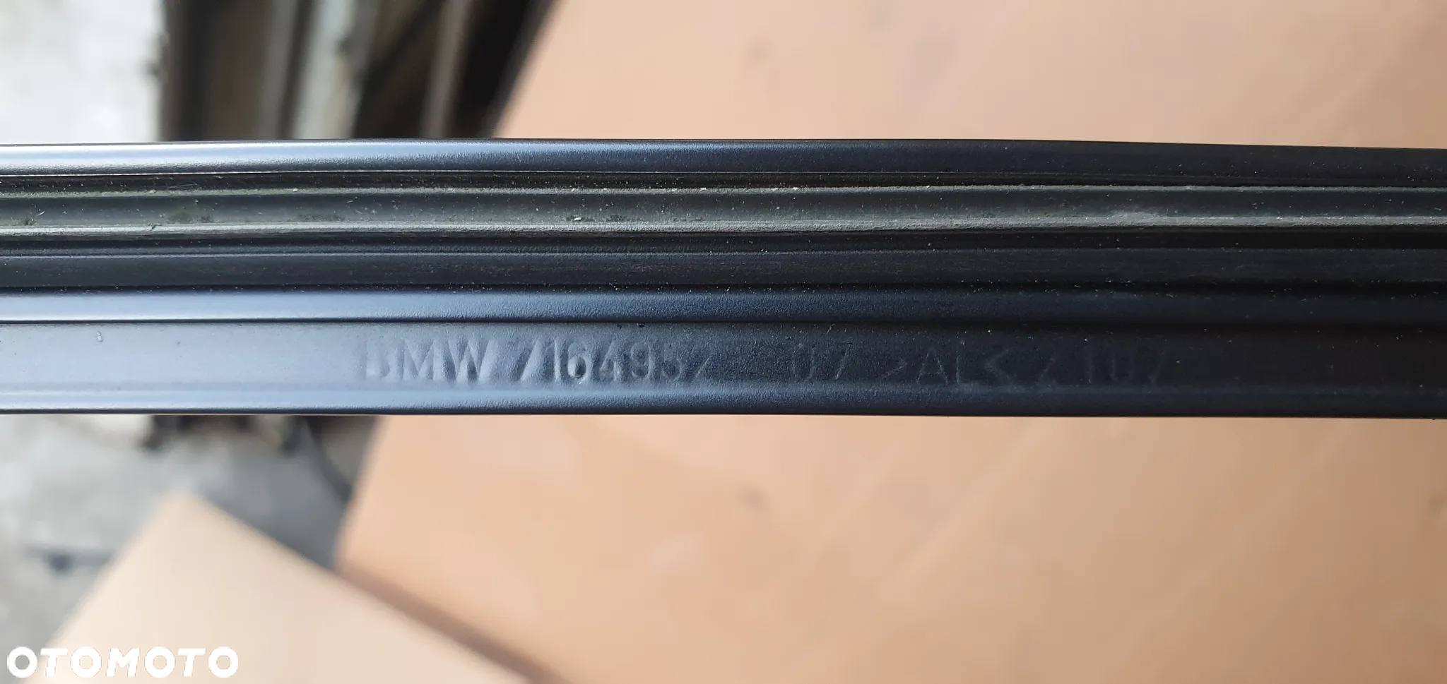 Listwa dachu dachowa prawa BMW I E81 E87 7164952 - 8