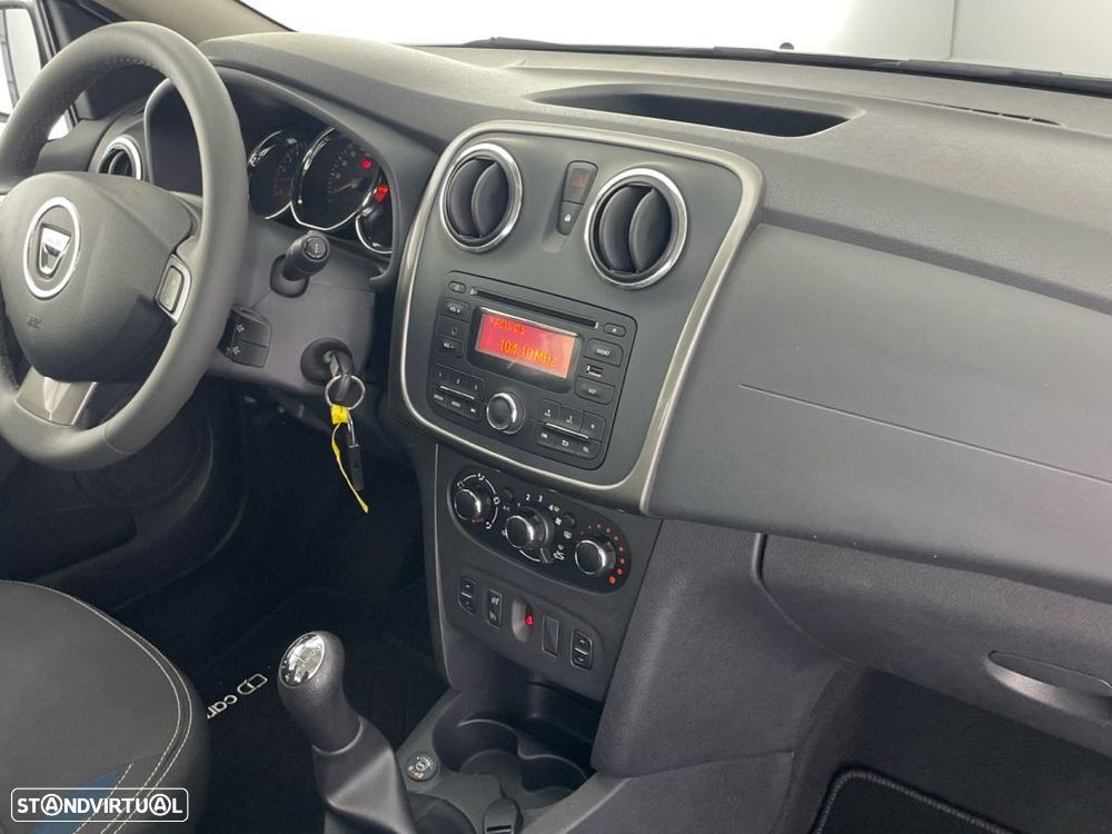 Dacia Sandero - 24