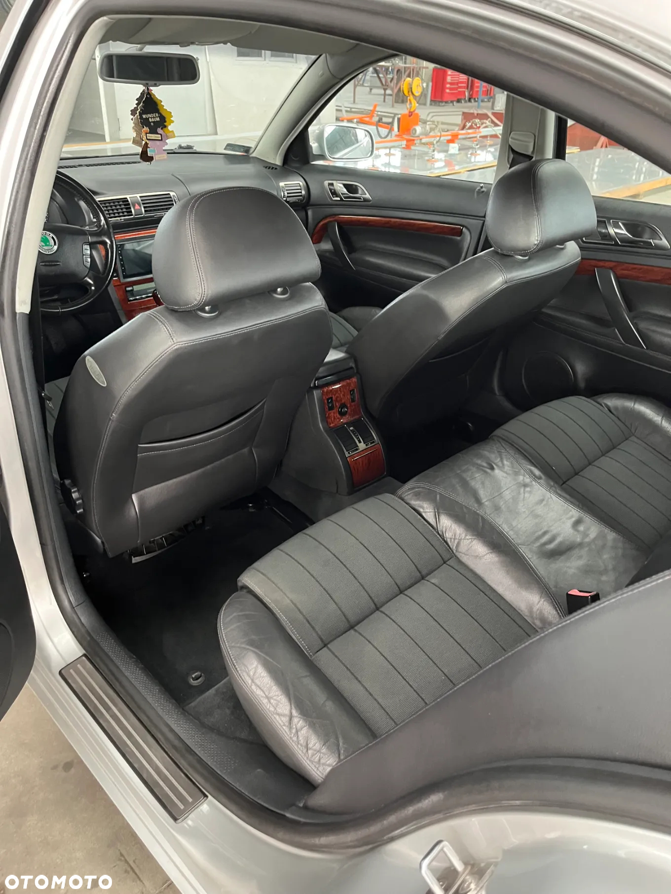 Skoda Superb 2.8 V6 Elegance - 10