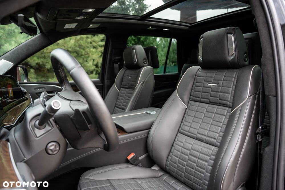 Cadillac Escalade - 23