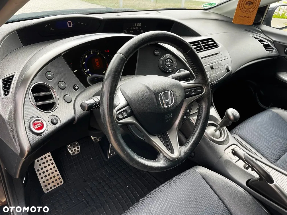 Honda Civic 1.8 GT Special Edition - 9