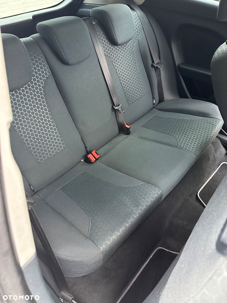 Ford Fiesta - 13