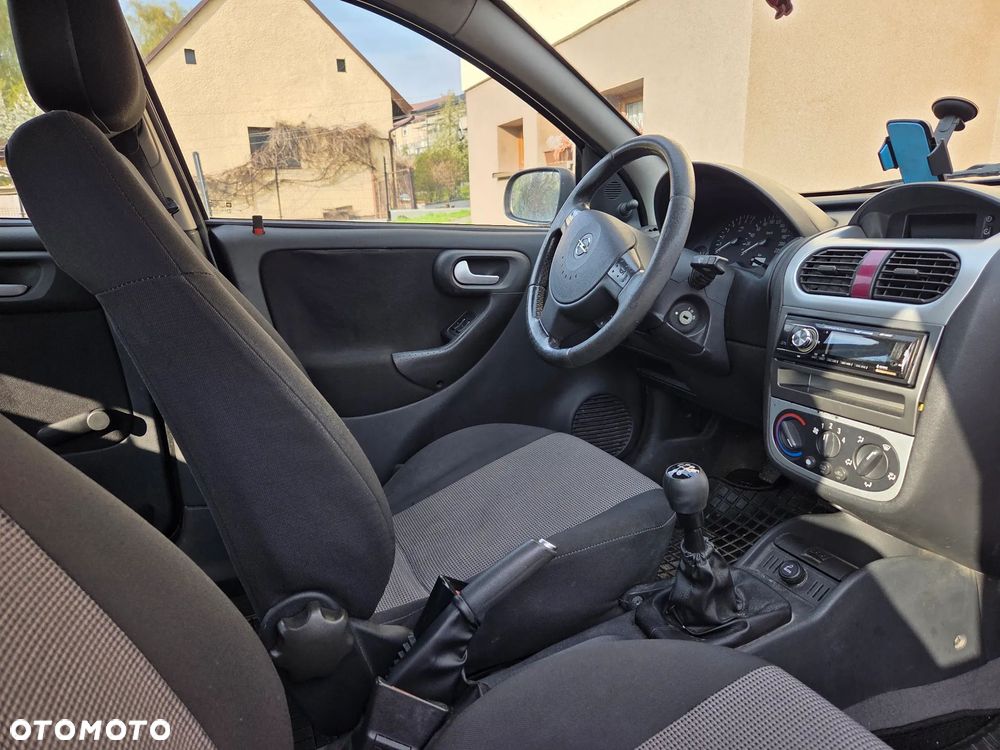 Opel Corsa - 13