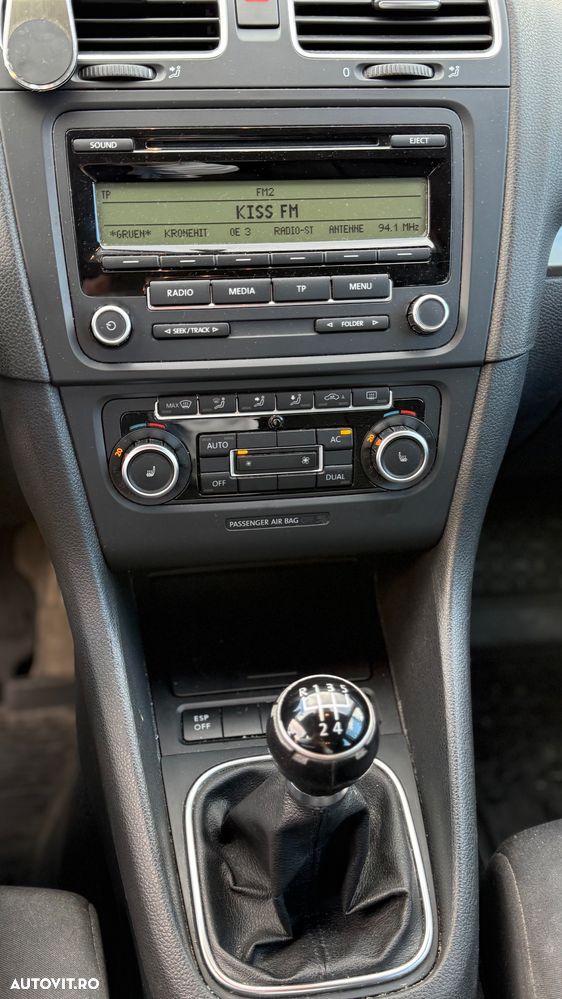 Volkswagen Golf 1.6 TDI DPF Style - 19