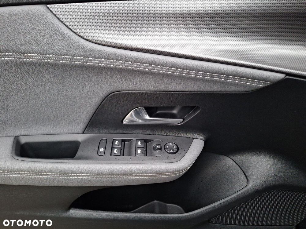 Opel Mokka 1.2 T Elegance S&S - 9