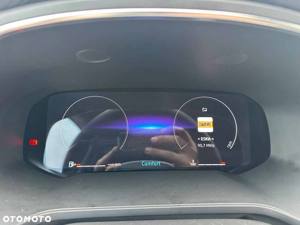 Renault Captur 1.3 TCe mHEV Intens EDC - 17