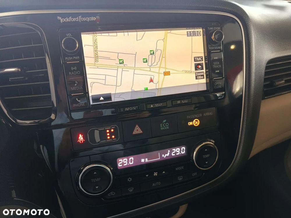 Mitsubishi Outlander - 17