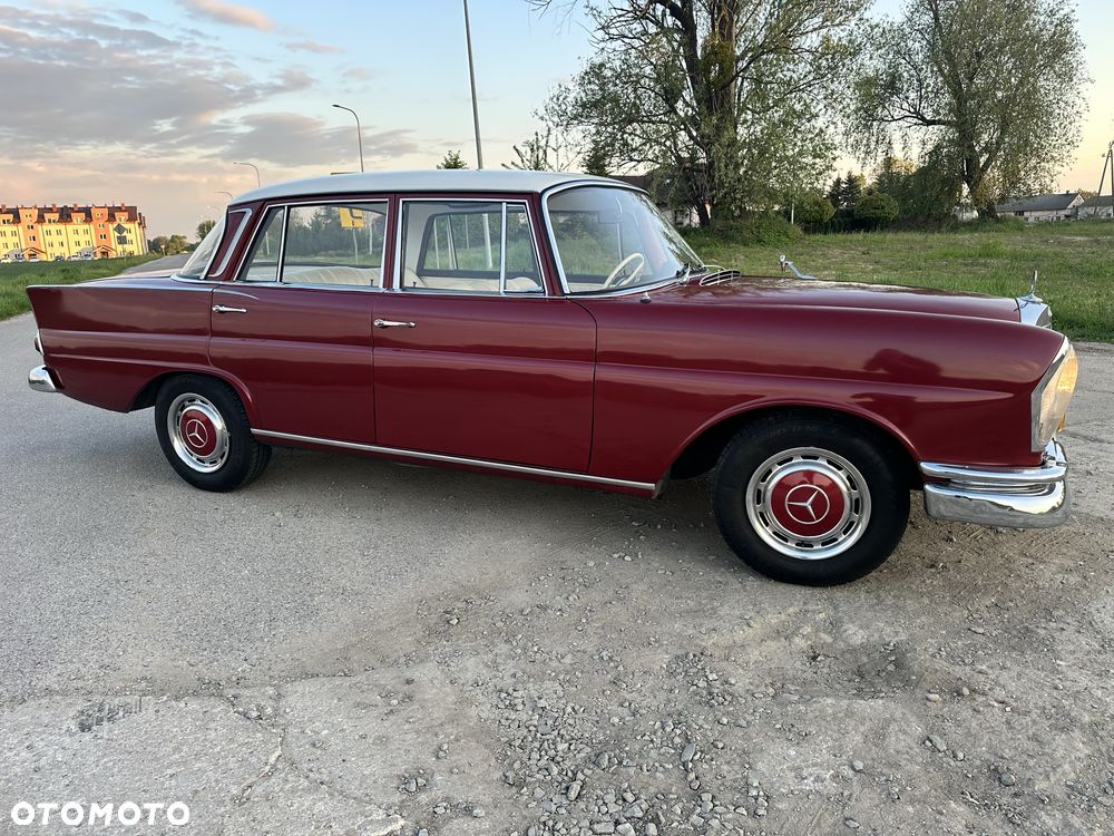 Mercedes-Benz Inny - 2