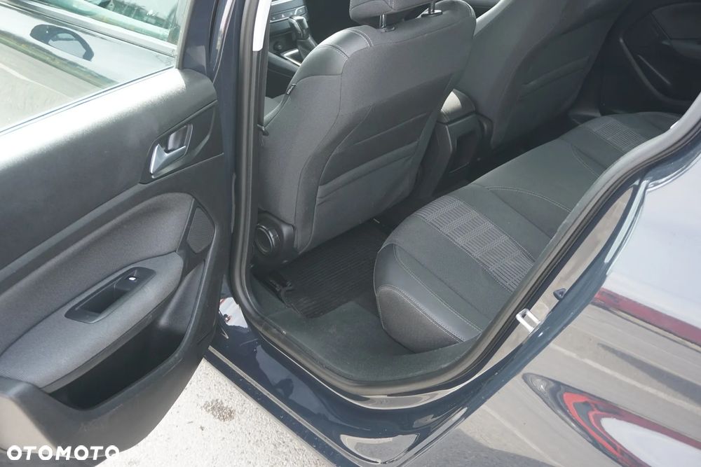 Peugeot 308 1.6 BlueHDi Active S&S - 17