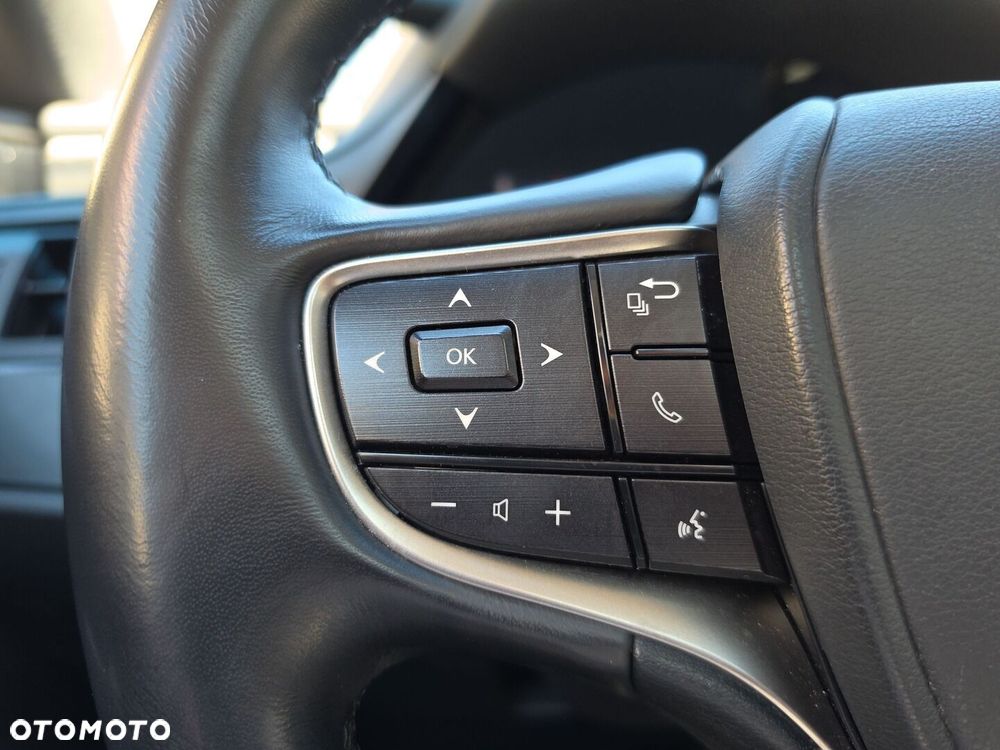 Lexus ES 300h Business Edition - 13