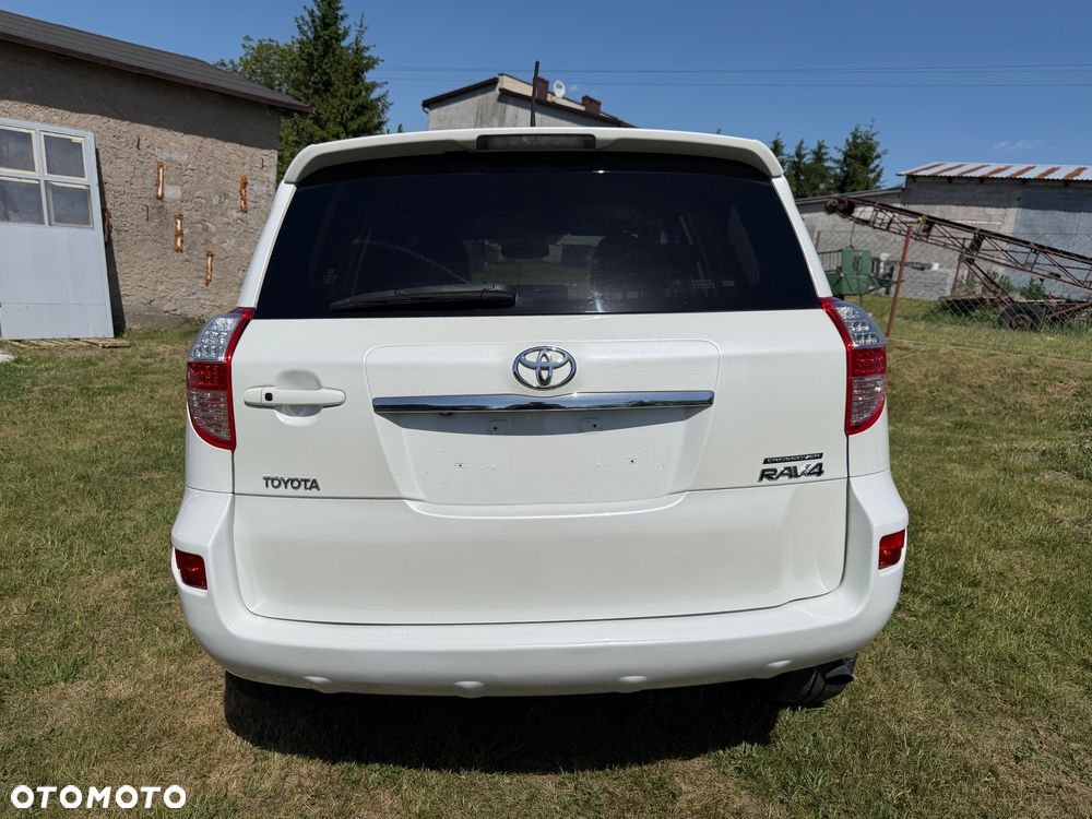 Toyota RAV4 2.2 D-4D 4x4 Executive - 6