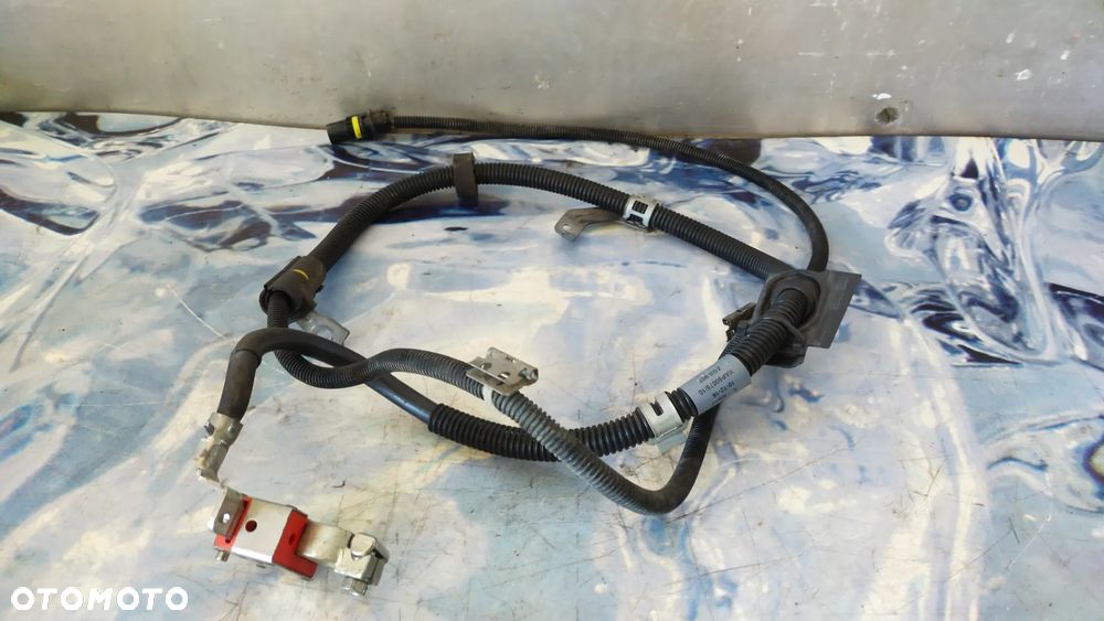 MERCEDES W212 KLEMA PLUSOWA AKUMULATORA 2124405413