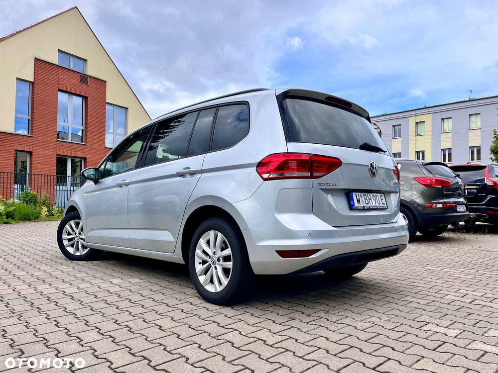 Volkswagen Touran 1.6 TDI SCR (BlueMotion Technology) SOUND - 6
