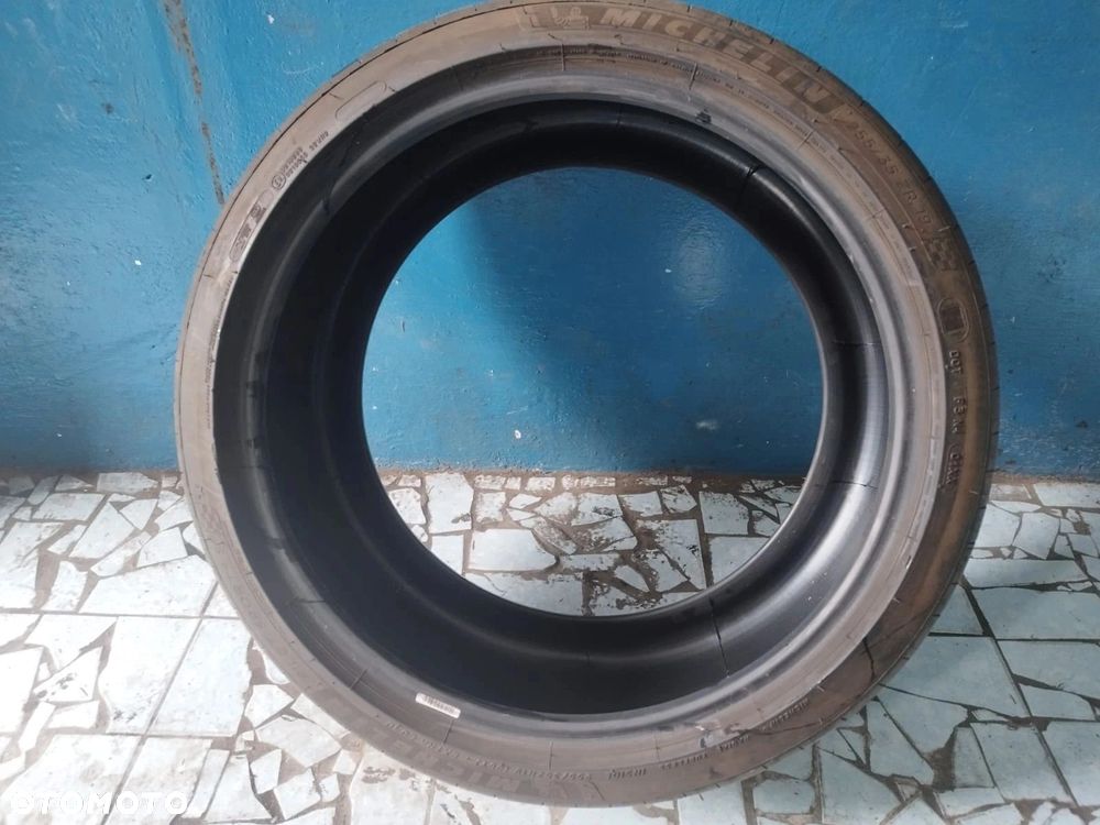OPONA LATO MICHELIN PILOT SPORT 4S 255/35 R19 96Y - 2
