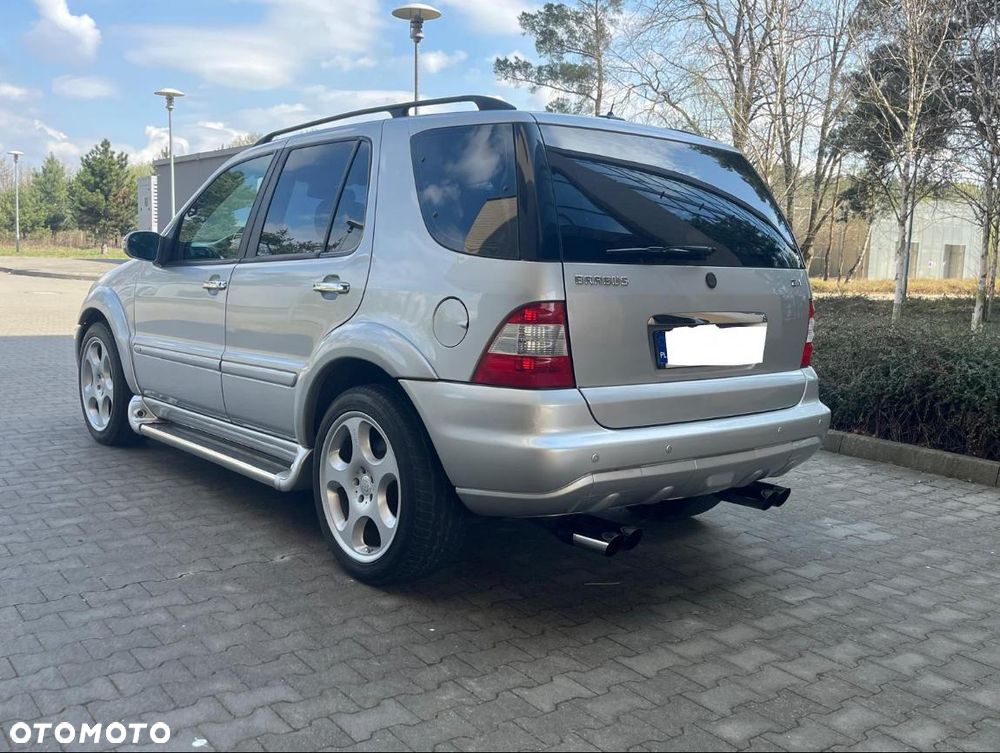 Mercedes-Benz ML - 9