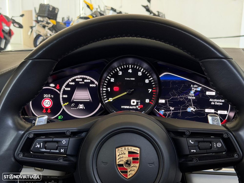 Porsche Panamera 4 E-Hybrid Platinum Edition - 34