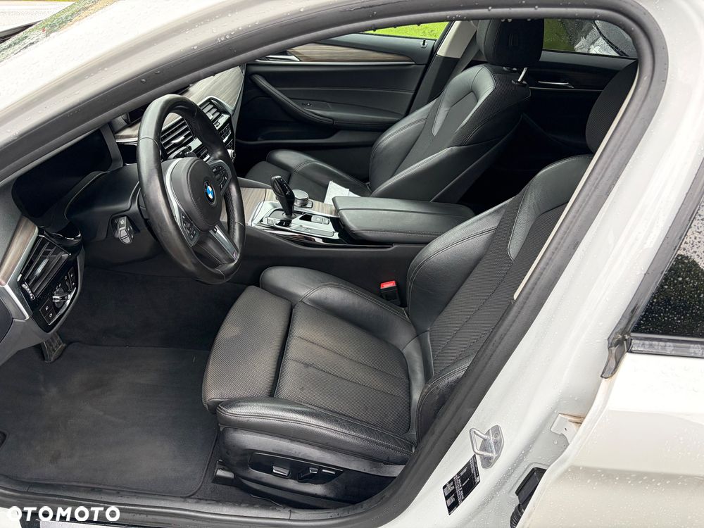 BMW Seria 5 525d Luxury Line - 19