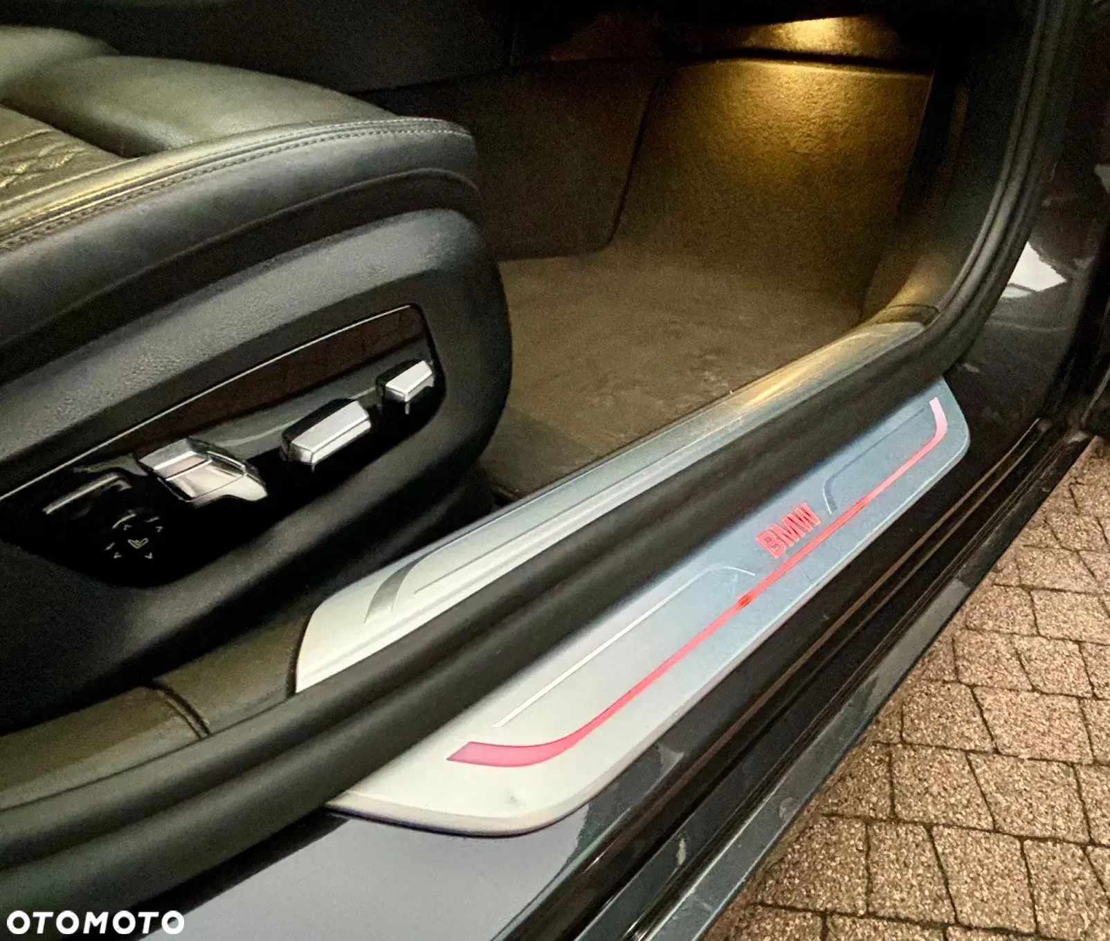 BMW Seria 7 740d xDrive - 16