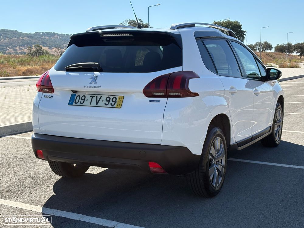 Peugeot 2008 1.2 PureTech Style - 8