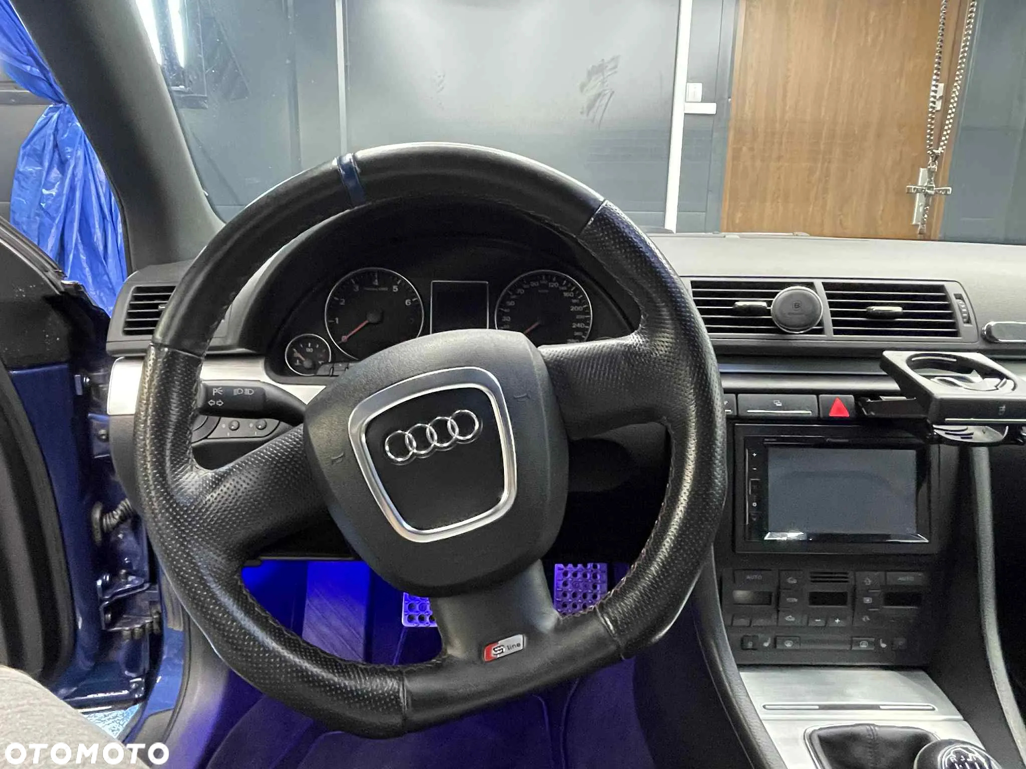 Audi A4 2.0T FSI Quattro - 17
