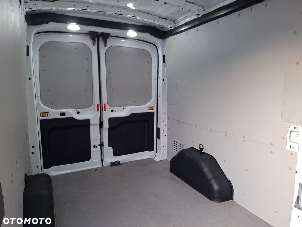 Ford Transit 2020 L3H2 MAX klima 3osobowy - 29