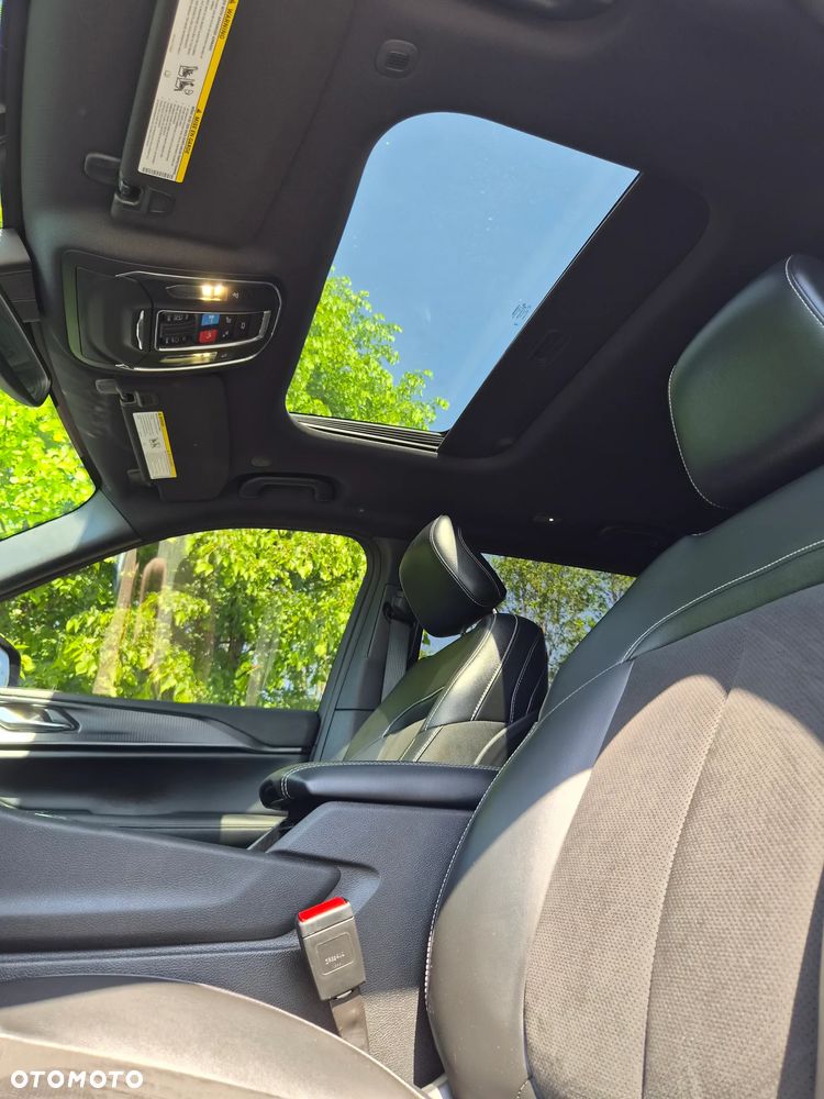 Jeep Grand Cherokee - 17