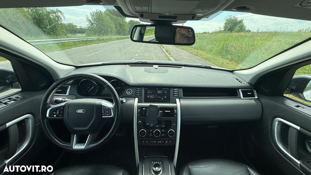 Land Rover Discovery Sport - 10