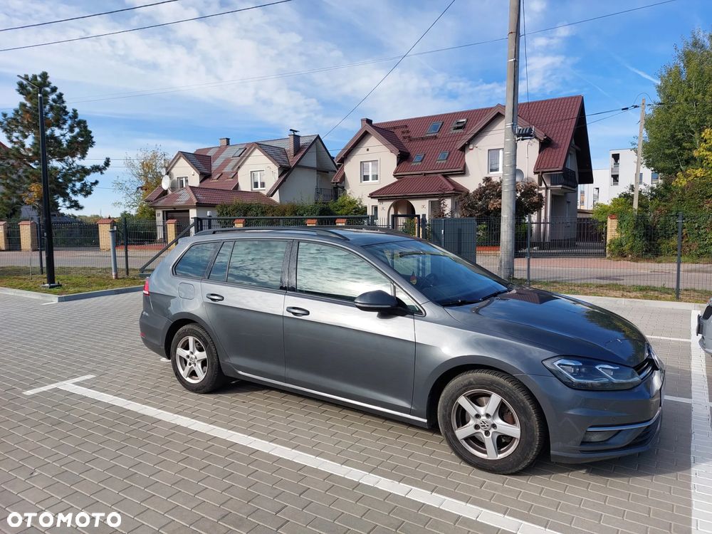 Volkswagen Golf 1.6 TDI SCR DSG Comfortline - 1