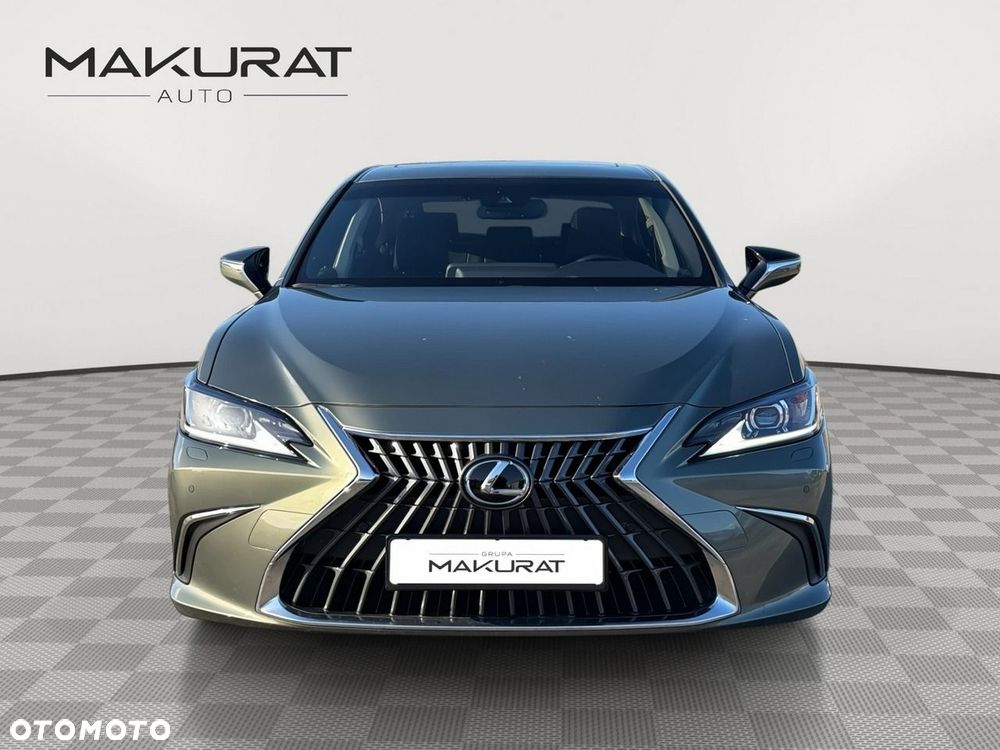 Lexus ES - 6