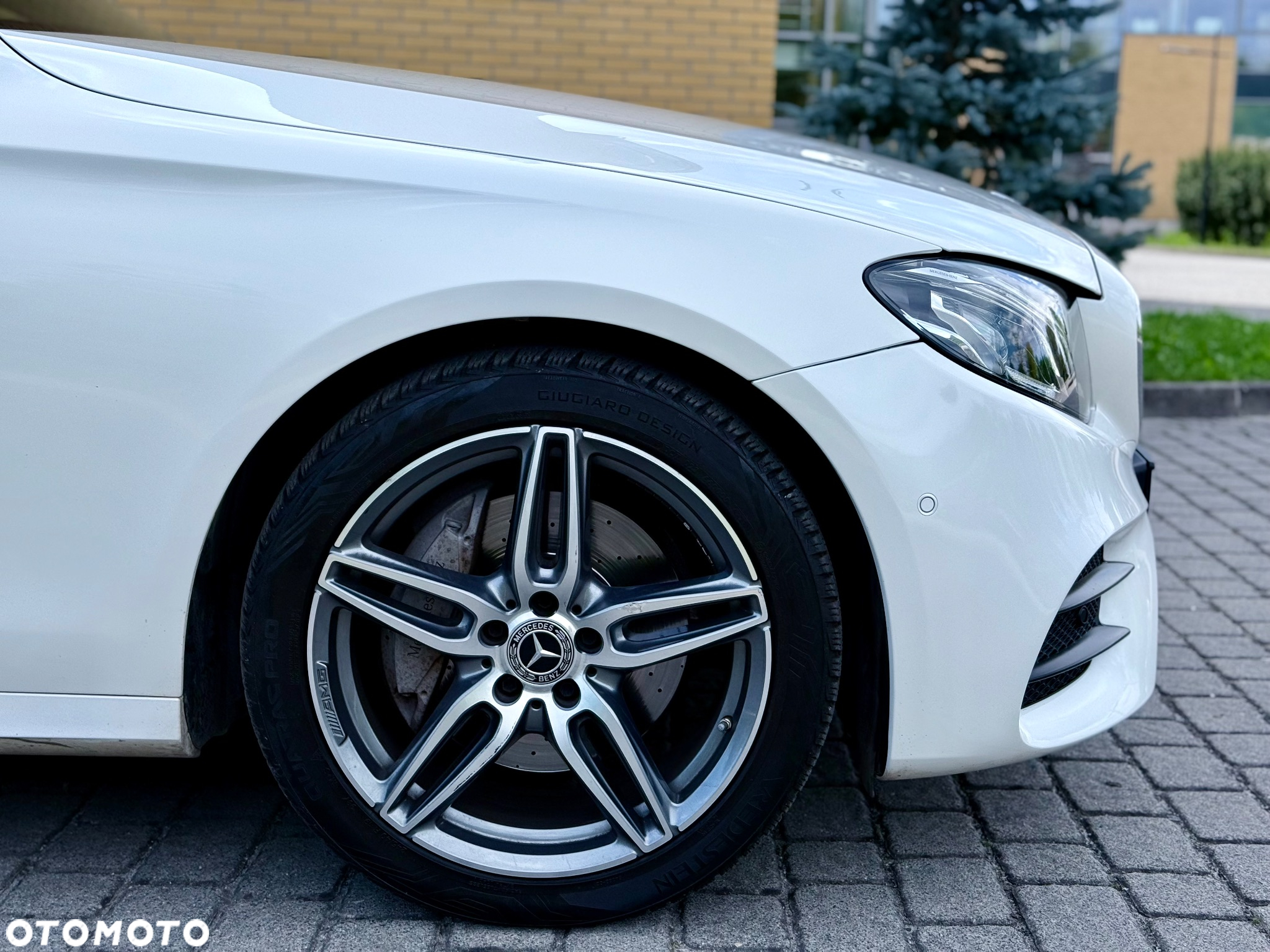 Mercedes-Benz Klasa E 200 9G-TRONIC - 14