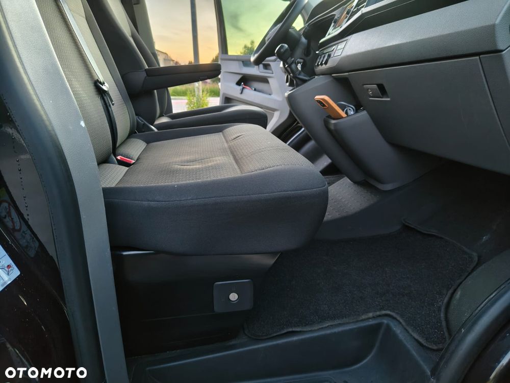 Volkswagen Transporter - 18