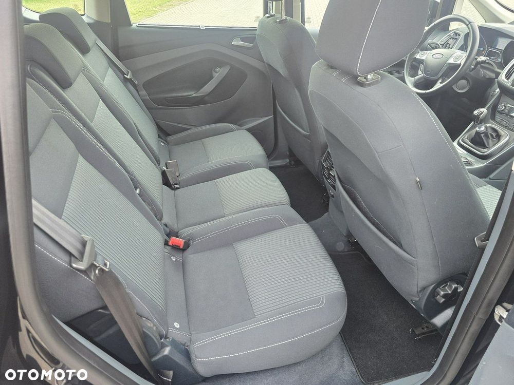 Ford C-MAX - 19