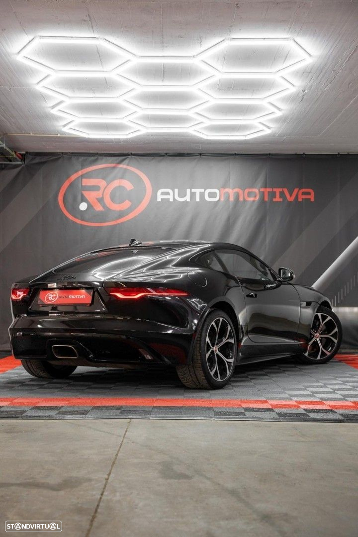 Jaguar F-Type 2.0 i4 R-Dynamic Black - 7