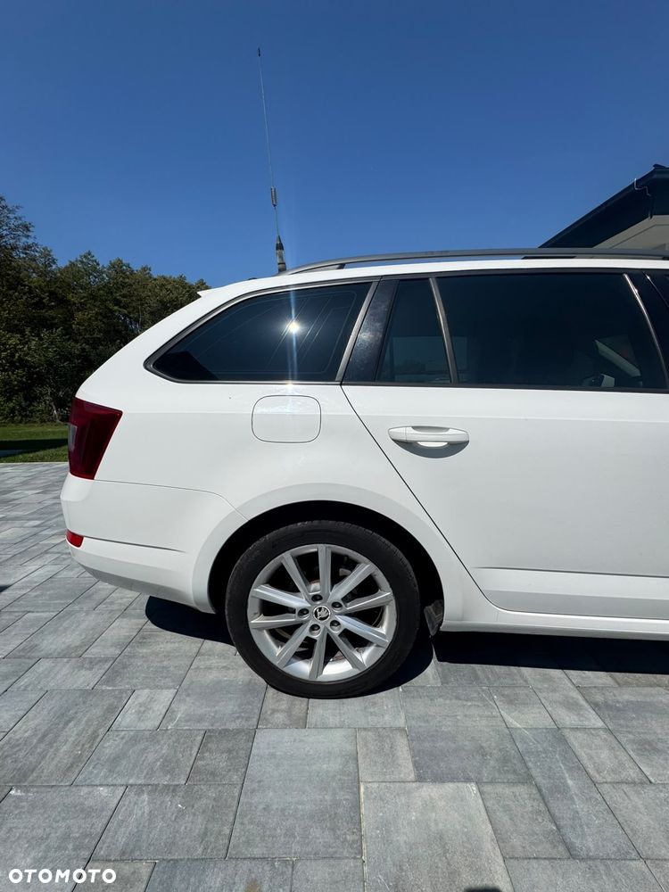 Skoda Octavia 1.4 TSI Ambition DSG - 11