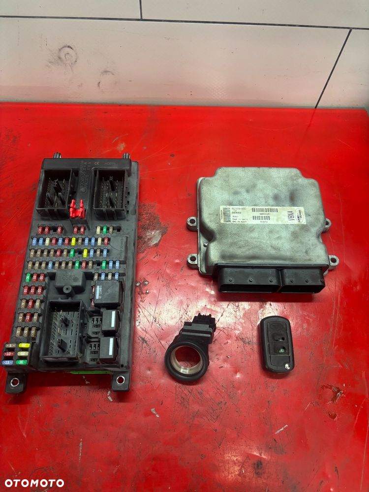 LAND ROVER DISCOVERY III 3 ZESTAW STARTOWY KOMPUTER SILNIKA MB279700-9250 NNN500451 - 1