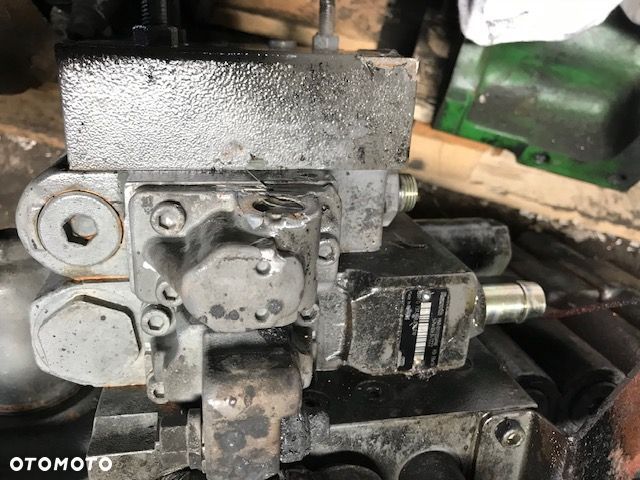 Fendt [Nowy Model] - Rozdzielacz - 4