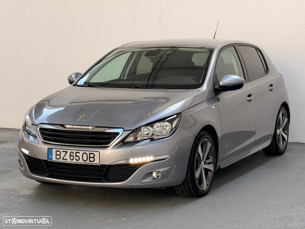 Peugeot 308 1.2 PureTech Style J17 - 1