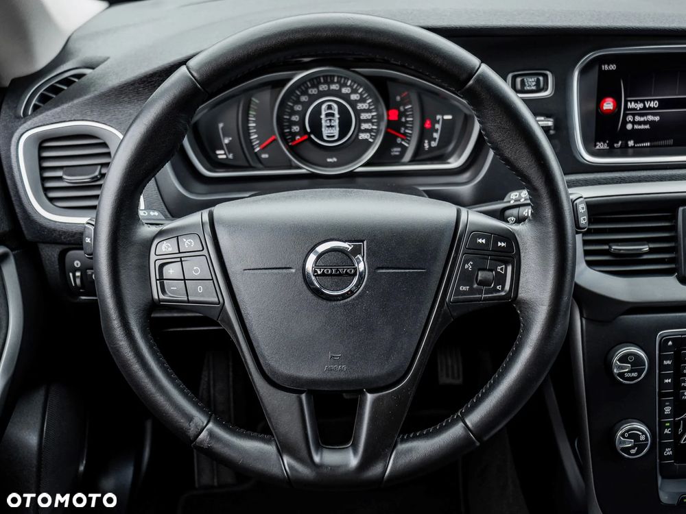 Volvo V40 T2 Drive-E Momentum - 20